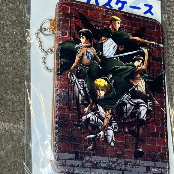Attack on Titan / Shingeki no Kyojin Leather Pass / Card / ID Case Keychain AOT - Picture 3 of 6